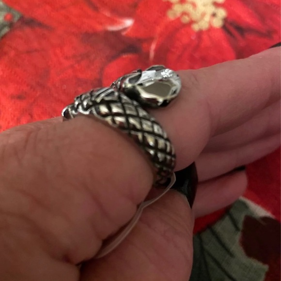 HD Skull Unisex Rings - Picture 5 of 9